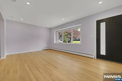 516 Harriet Place, Franklin Lakes, NJ 07417 - Photo 4