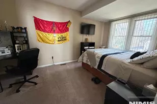 42 Agar Pl, South Hackensack Township, NJ 07606 - Photo 18
