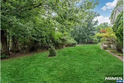 7 Hardenburgh Avenue, Demarest, NJ 07627 - Photo 4