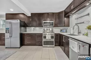 1026 Harvard Pl, Fort Lee, NJ 07024 - Photo 6