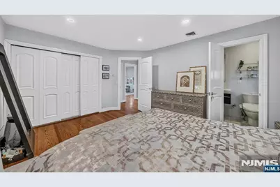 1026 Harvard Place, Fort Lee, NJ 07024 - Photo 10