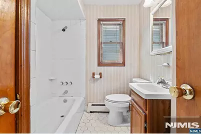 163 8th Street, Bayonne, NJ 07002 - Photo 14