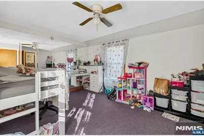 130 Rowland Avenue, Clifton, NJ 07012 - Photo 16