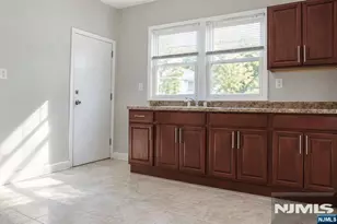 58-60 Clinton Pl, Newark, NJ 07108 - Photo 4