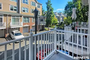 291 Roslyn Ct, West New York, NJ 07093 - Photo 8
