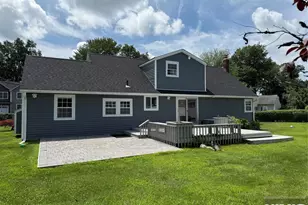 987 Pleasant Dr, New Milford, NJ 07646 - Photo 2