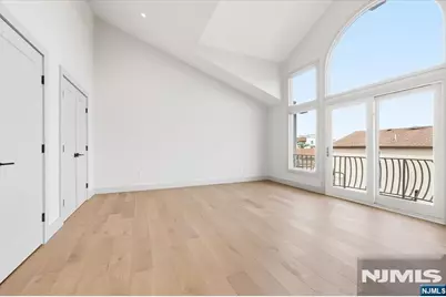 119 Cedar Street, Cliffside Park, NJ 07010 - Photo 28