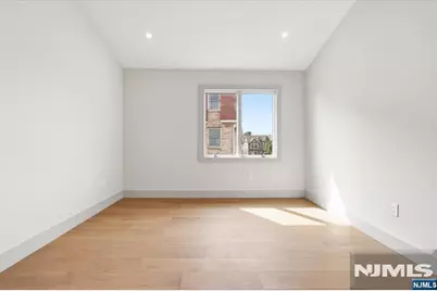 119 Cedar Street, Cliffside Park, NJ 07010 - Photo 22