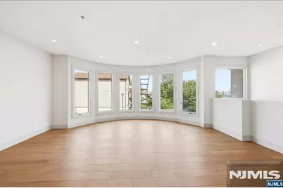 119 Cedar Street, Cliffside Park, NJ 07010 - Photo 10