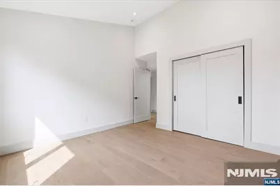 119 Cedar Street, Cliffside Park, NJ 07010 - Photo 20