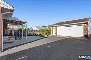318 7th St, Saddle Brook Township, NJ 07663 - Photo 24