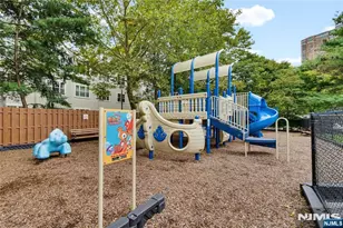 202 Adams Ct F202, Edgewater, NJ 07020 - Photo 40
