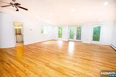 21 Hopkins Street, Hillsdale, NJ 07642 - Photo 24