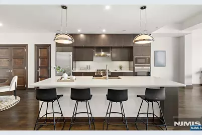 9 Somerset Lane 310 #310, Edgewater, NJ 07020 - Photo 14