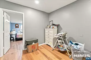 363 Forrest St, Jersey City, NJ 07304 - Photo 24