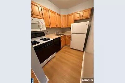 25 River Road A27 #A27, Nutley, NJ 07110 - Photo 6