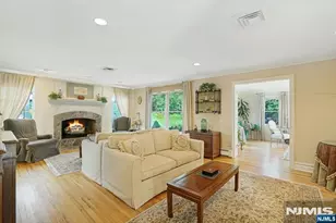 23 Ranch Rd, Upper Saddle River, NJ 07458 - Photo 10