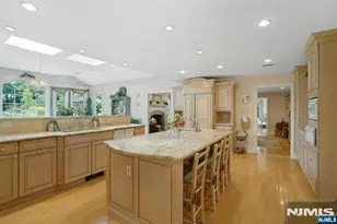 23 Ranch Rd, Upper Saddle River, NJ 07458 - Photo 14