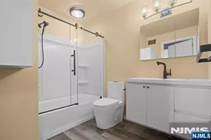 1433 Teresa Dr, Fort Lee, NJ 07024 - Photo 10