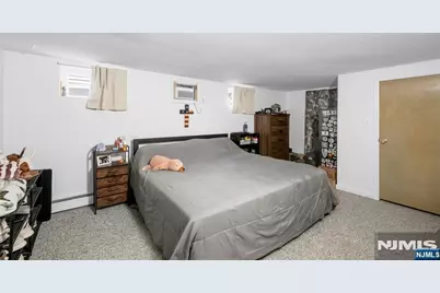 304 Lake Avenue, Lyndhurst Township, NJ 07071 - Photo 30