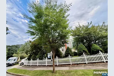 153 Smallwood Avenue, Belleville, NJ 07109 - Photo 8
