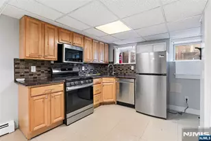 127A Terhune Ave, Jersey City, NJ 07305 - Photo 4