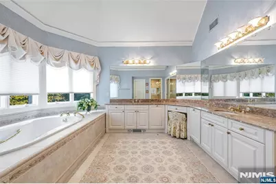 13 Great Hall Road, Mahwah, NJ 07430 - Photo 22