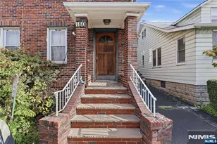 180 Weigands Ln, Secaucus, NJ 07094 - Photo 4
