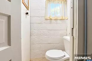 500 Maple Ave, East Orange, NJ 07017 - Photo 20
