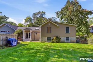 8 N 1st St, Park Ridge, NJ 07656 - Photo 24