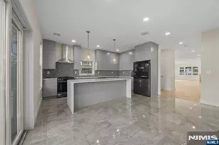 250 Hagan Pl, Secaucus, NJ 07094 - Photo 8