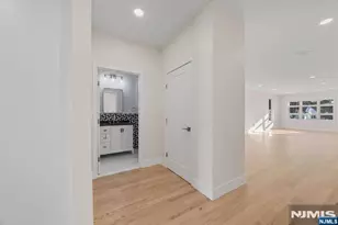 250 Hagan Pl, Secaucus, NJ 07094 - Photo 16