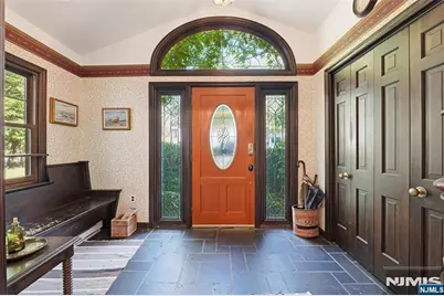 210 Leonia Avenue, Leonia, NJ 07605 - Photo 2