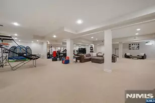 228 Highland Ave, Montclair, NJ 07043 - Photo 38