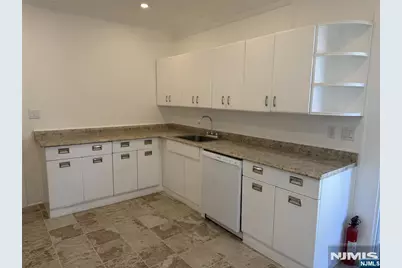 35 Gates Avenue 1 #1, Montclair, NJ 07042 - Photo 12