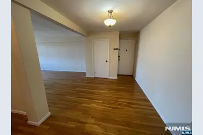 1541 Lemoine Avenue 4C #4C, Fort Lee, NJ 07024 - Photo 6