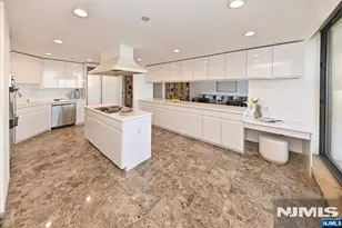 900 Palisade Ave 2306, Fort Lee, NJ 07024 - Photo 28
