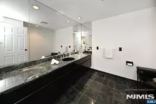 900 Palisade Ave 2306, Fort Lee, NJ 07024 - Photo 38
