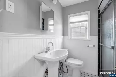 125 Romaine Avenue, Maywood, NJ 07607 - Photo 22
