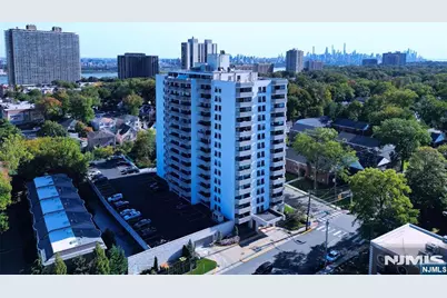 1600 Center Avenue 3D #3D, Fort Lee, NJ 07024 - Photo 1