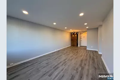 1600 Center Avenue 3D #3D, Fort Lee, NJ 07024 - Photo 6