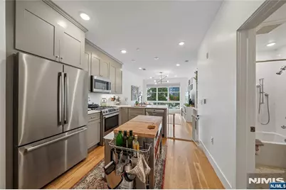 382 7th Street 2 #2, Jersey City, NJ 07302 - Photo 4
