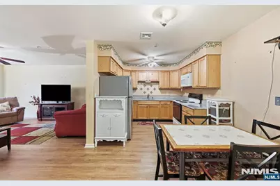 714 Cannella Way 714 #714, Riverdale, NJ 07457 - Photo 2