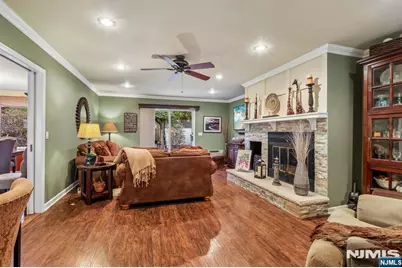 29 Donald Place, Waldwick, NJ 07463 - Photo 18