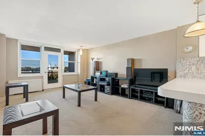 2200 N Central 7B #7B, Fort Lee, NJ 07024 - Photo 10