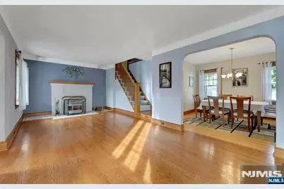 12-09 Ellis Avenue, Fair Lawn, NJ 07410 - Photo 4