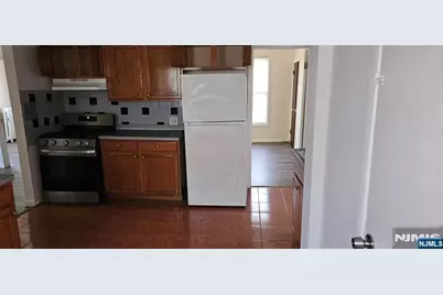 17 Byrne Street, Hackensack, NJ 07601 - Photo 2