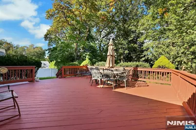 106 Pascack Avenue, Emerson, NJ 07630 - Photo 28