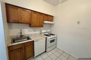 44 1/2 3rd 2nd Fl, Newark, NJ 07107 - Photo 6