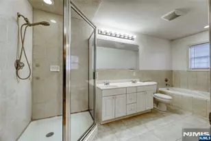 425 West Street B, Fort Lee, NJ 07024 - Photo 20